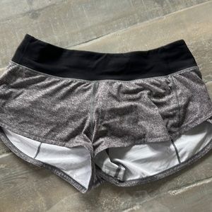 Lulu gray and black speed up short